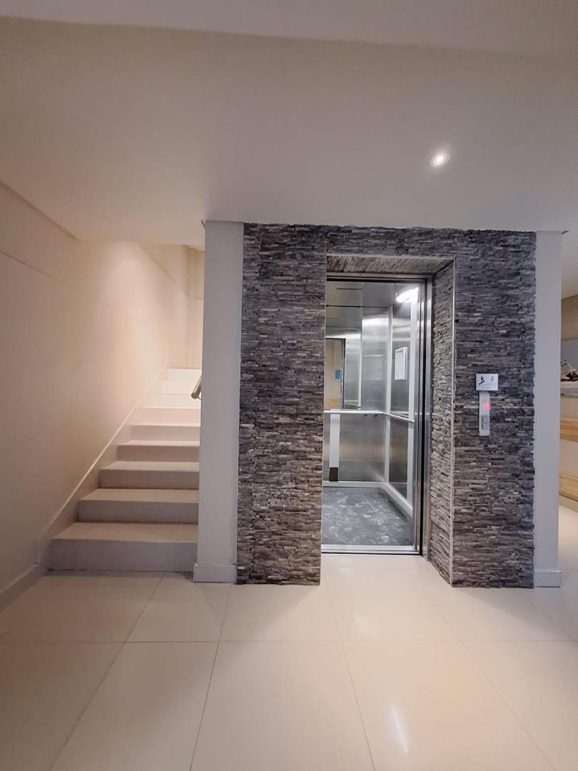 Camere Da Letto- Hotel-On-The Beach Self Catering Свакопмунд Экстерьер фото